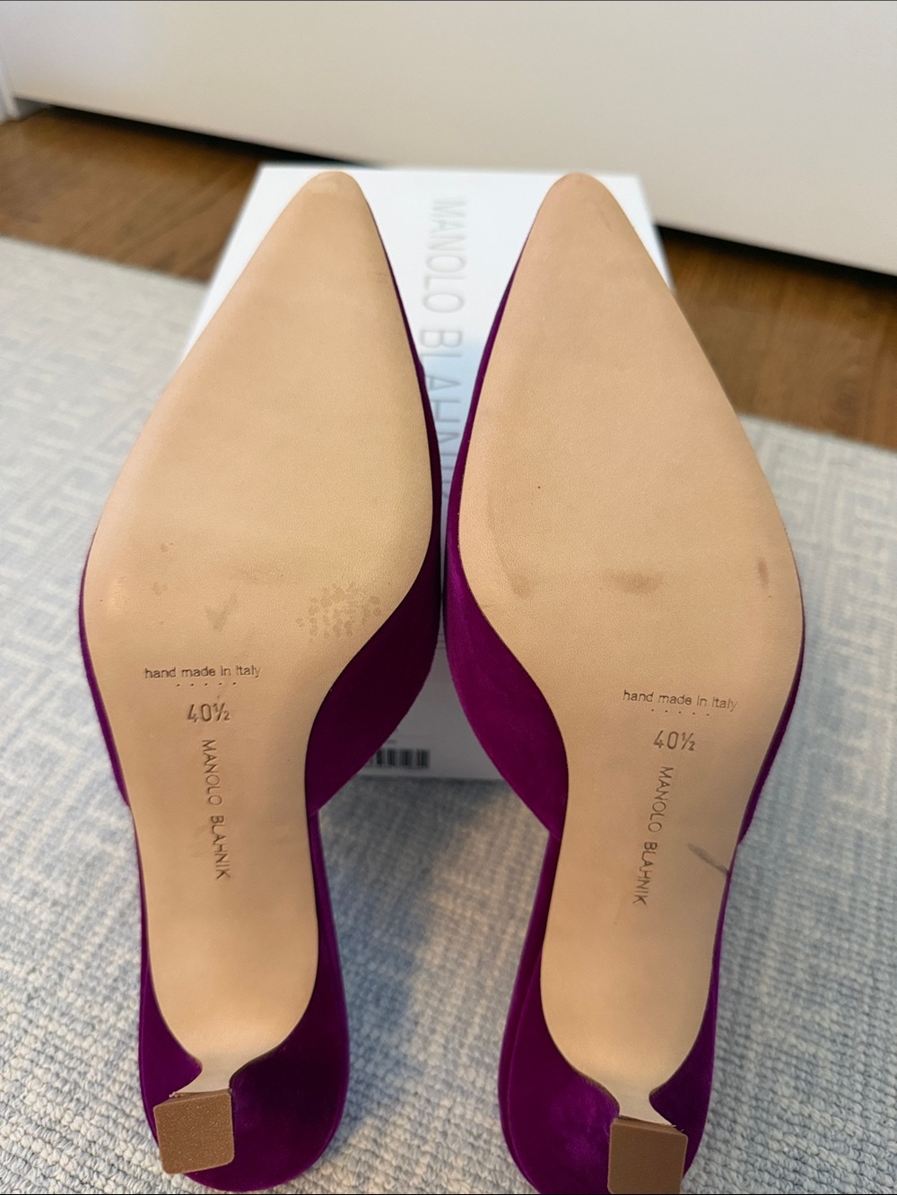 Manolo Blahnik Maysale 50 mm Fuchsia Velvet Pointed Mules with Buckle - Picture 2 of 5